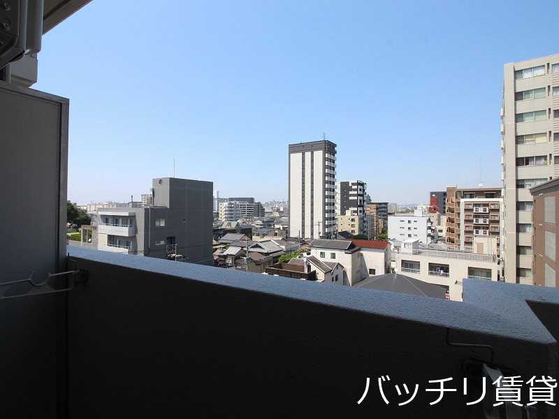 バルコニー　画像は別号室の為、現状優先になります。
