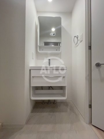 洗面設備　セレニテ難波プリエ　洗面所