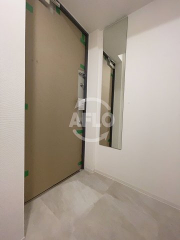 玄関　セレニテ難波プリエ　玄関