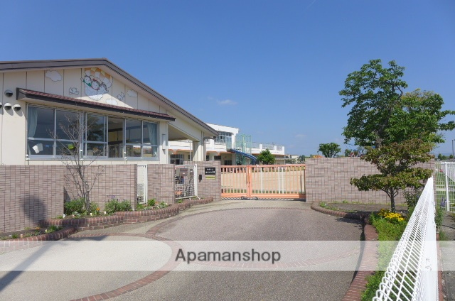 幼稚園・保育園　西部保育園（幼稚園・保育園）まで555m
