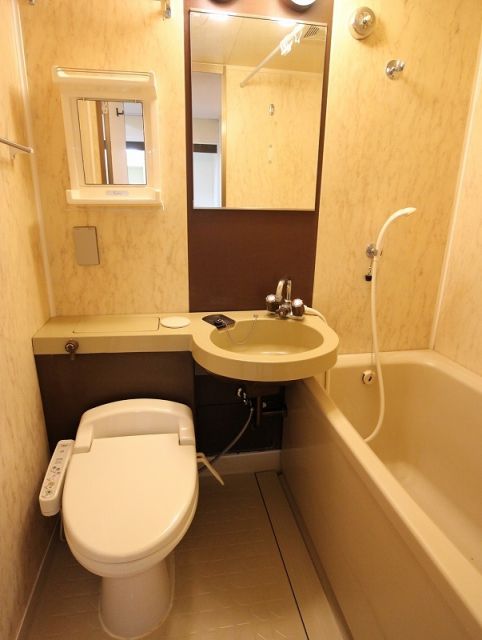 バス・シャワールーム