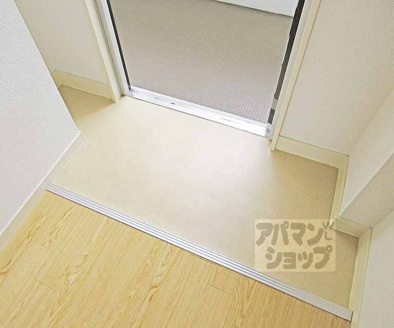 玄関　広め・・