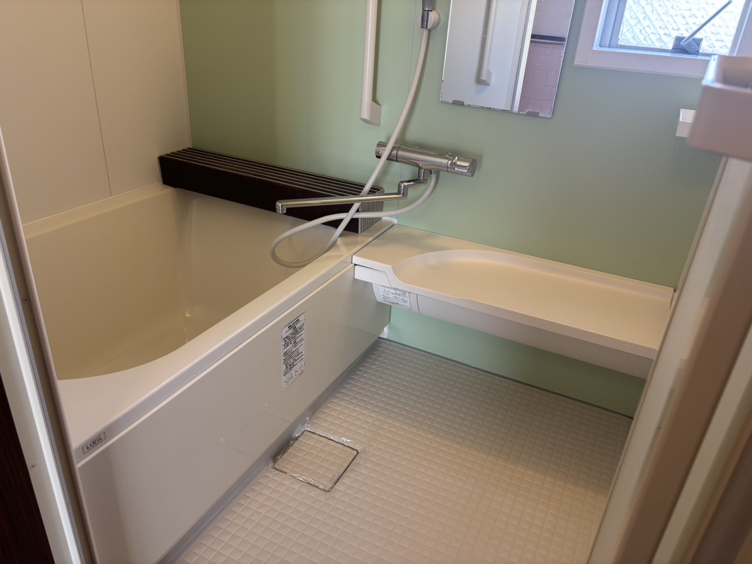 バス・シャワールーム　ユニットバスできれいなお風呂