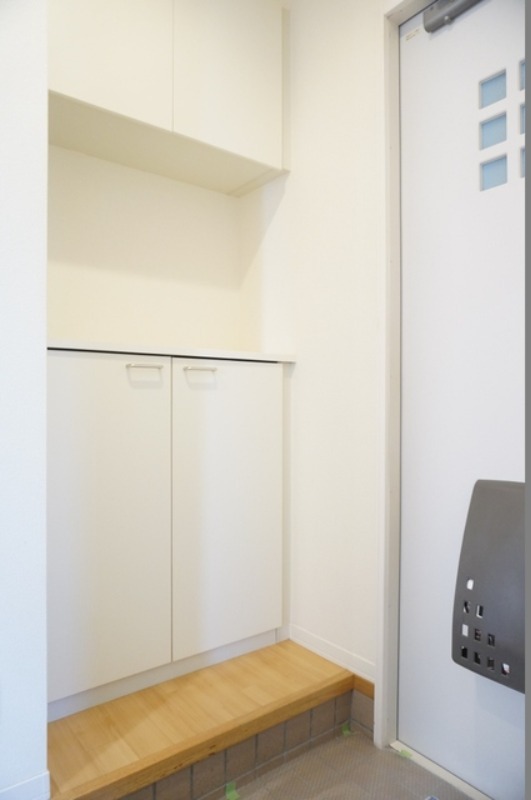 玄関　図面と現状に相違がある場合には現状を優先