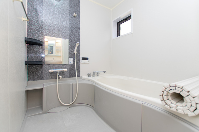 バス・シャワールーム　浴室