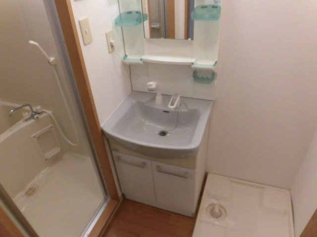 洗面設備　独立洗面台も設置されています