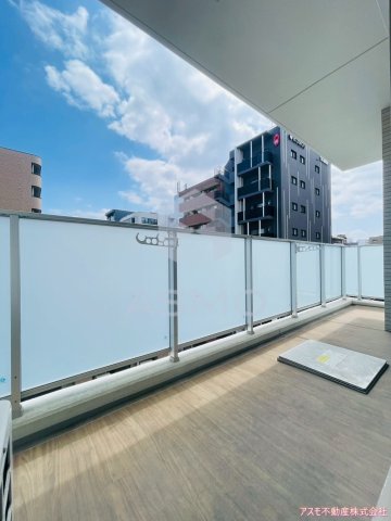 バルコニー　同マンション別部屋　参考写真