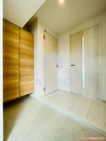 玄関　同マンション別部屋　参考写真