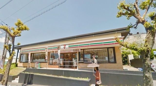 コンビニ　セブンイレブン横浜戸塚名瀬町店（コンビニ）まで821m