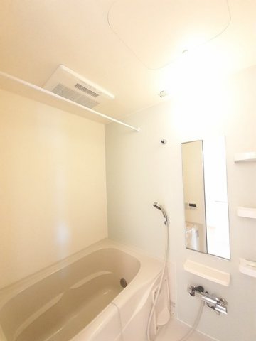 バス・シャワールーム　お風呂です