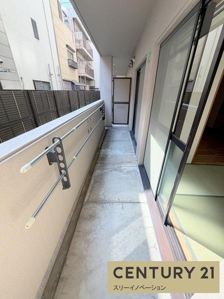 バルコニー　★物干しスペースたっぷり★