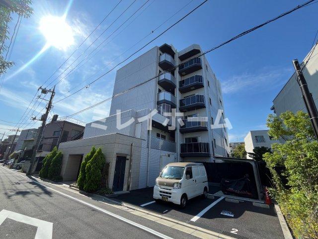 建物外観　同建物内別のお部屋の参考写真になります。