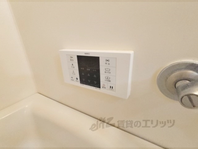 その他設備　給湯器リモコン