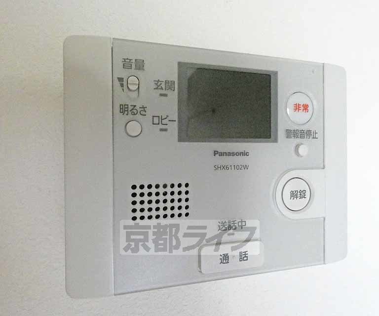 セキュリティ　モニター付きインターホンです。