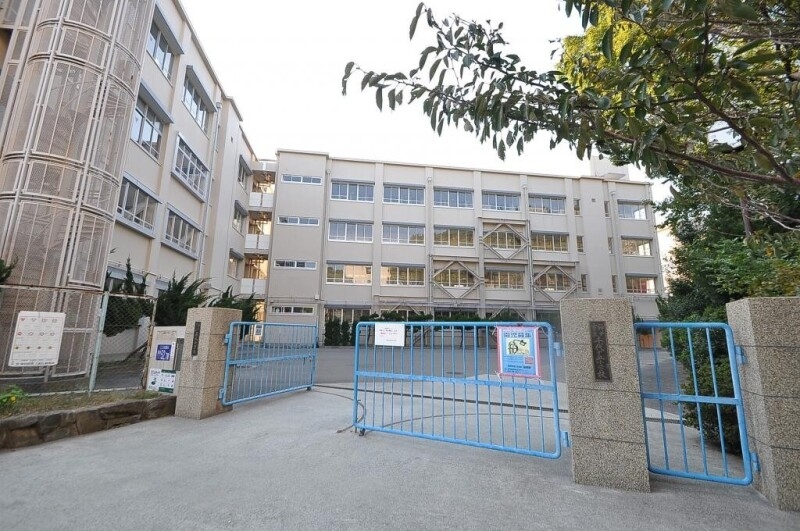 小学校　神戸市立千代が丘小学校（小学校）まで1050m