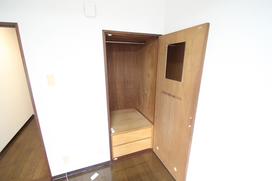 収納　※別部屋の写真です