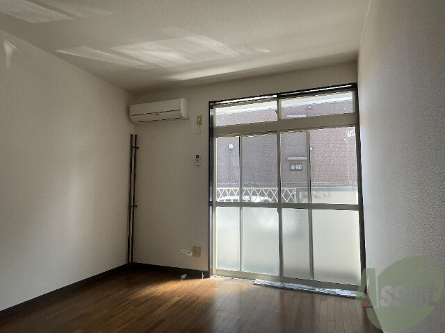 その他部屋・スペース　洋室の別角度です。イメージを掴んで下さい。