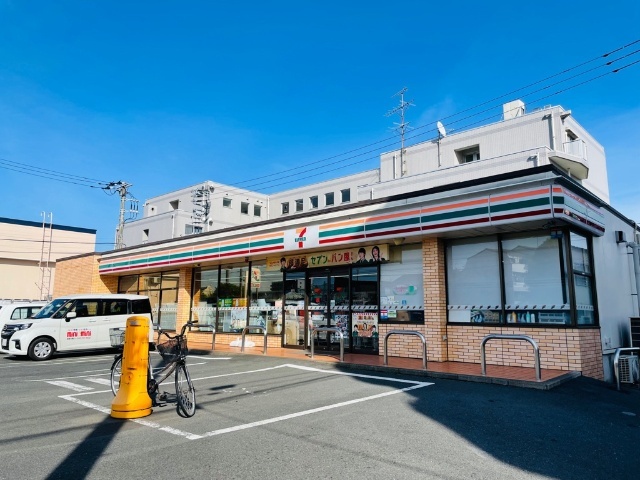 コンビニ　セブンイレブン相模原東林間３丁目店（コンビニ）まで78m