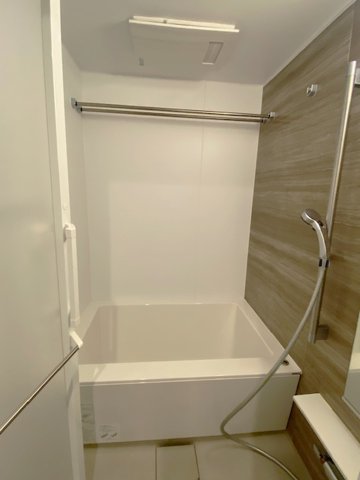 バス・シャワールーム　※別部屋参考写真