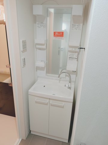洗面設備　生活に欠かせない独立洗面台です