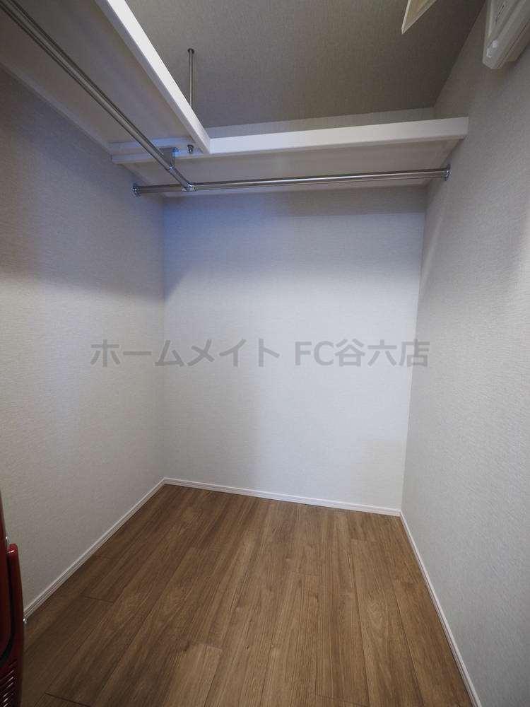収納　ウォークインクローゼット♪