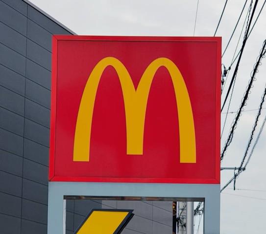 飲食店　マクドナルド姪浜サニー店（飲食店）まで297m