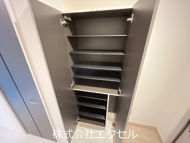 玄関　シューズボックス完備の玄関♪