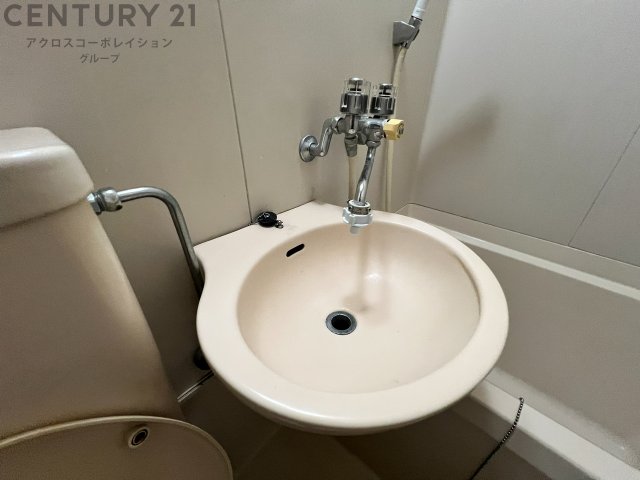 洗面設備　ユニットバス内にある洗面台です☆