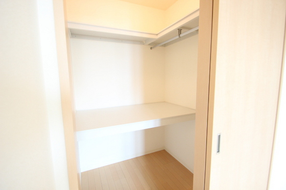 収納　※別部屋の写真です