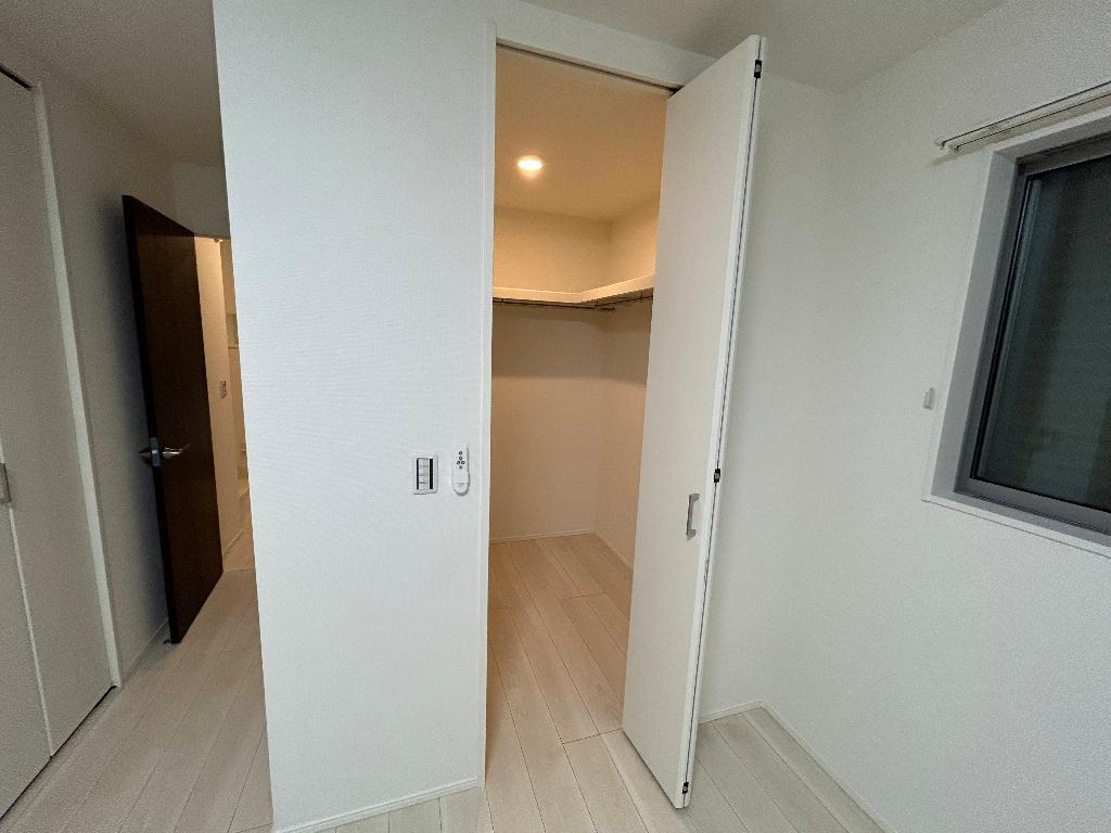 収納　生駒町貸家