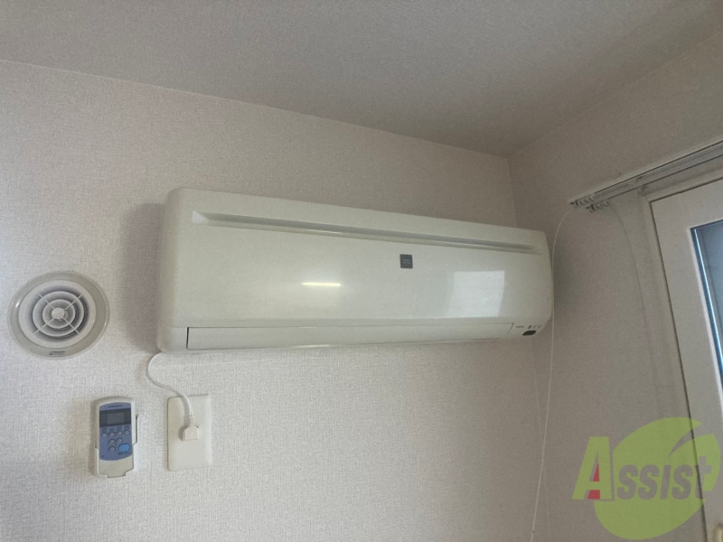 その他設備　エアコンもあり暑い夏もこれで快適ですよ～