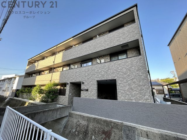 建物外観　安心のオートロック付きです☆