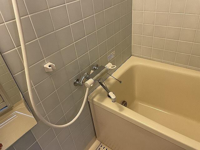 バス・シャワールーム　お風呂で日々の疲れを落としましょう