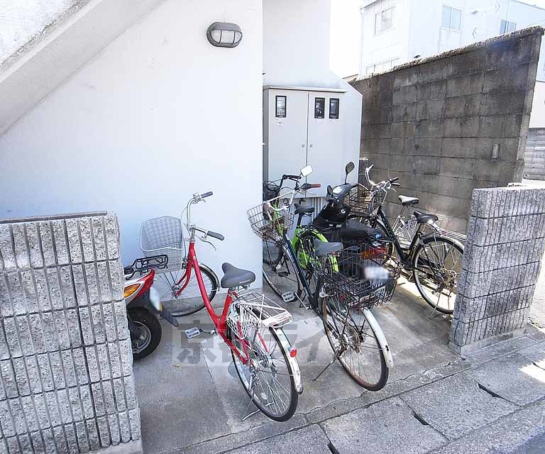 その他共有部分　駐輪スペースです。
