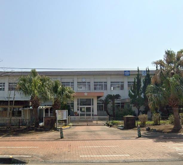 小学校　木花小学校（小学校）まで400m