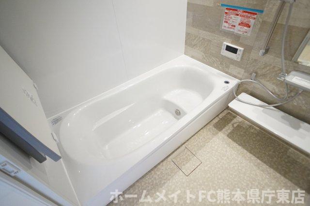 ＪＲ豊肥本線 東海学園前駅 徒歩31分 2階建 築38年の風呂写真