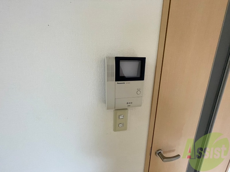 セキュリティ　ＴＶモニター付インターホンです。来客者の顔が見えるので安心！