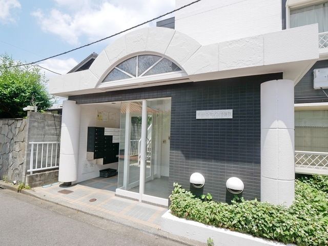 エントランス　★お問い合わせはタウンハウジング橋本店まで★