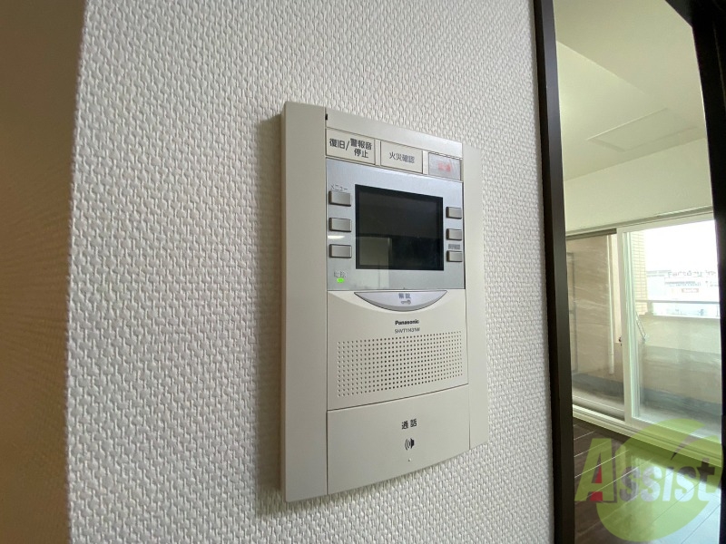 セキュリティ　インターホンは通話ができるので急な訪問があっても安心です。