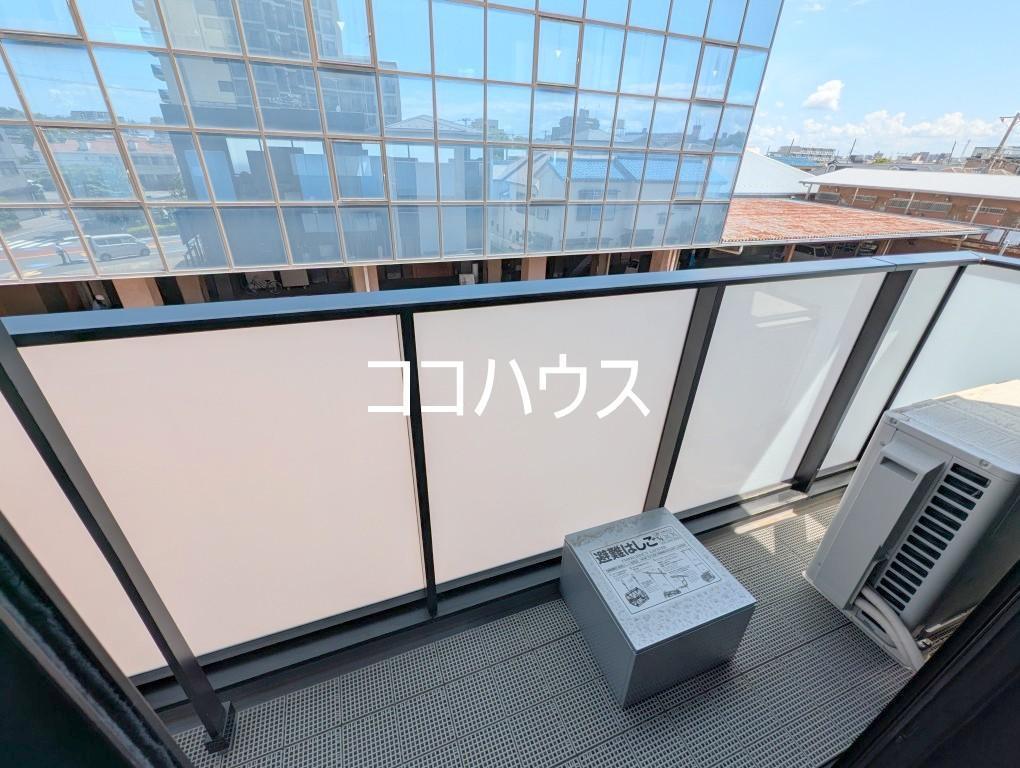 バルコニー