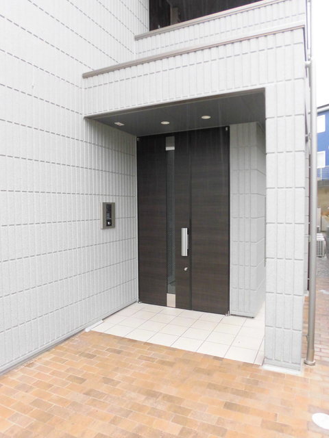 エントランス　★オートロック対応エントランス