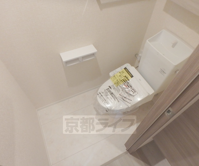 トイレ　ウォシュレット機能付きトイレです。