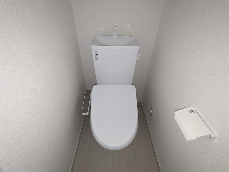 トイレ　別部屋参照
