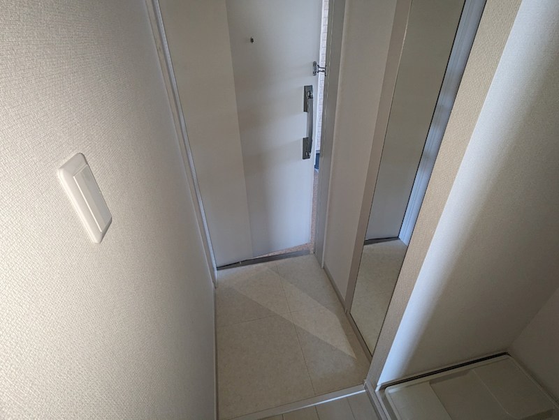 玄関　別部屋参照