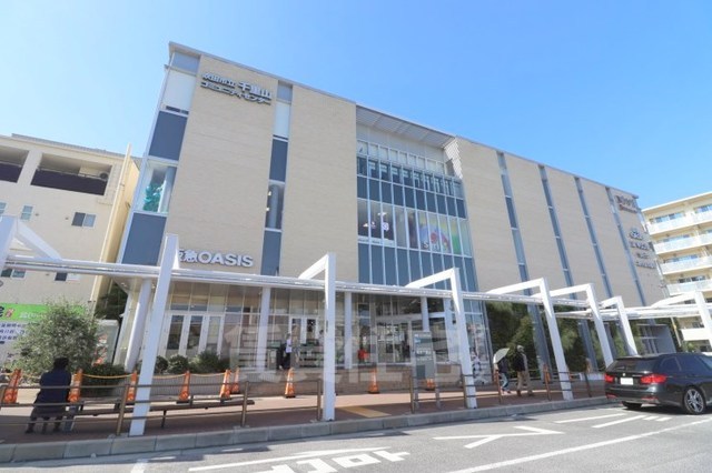 スーパー　阪急オアシス　千里山店（スーパー）まで654m