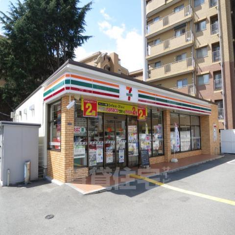 コンビニ　セブンイレブン　宝塚南口2丁目店（コンビニ）まで234m