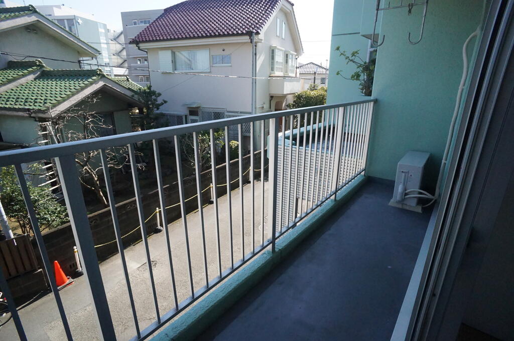 バルコニー　前回募集時の写真です。現況優先