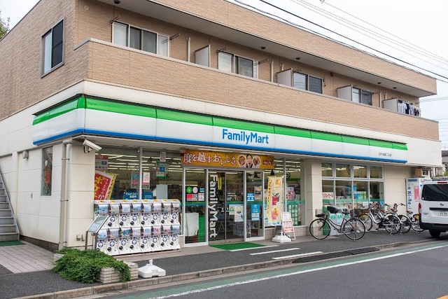 コンビニ　ファミリーマート江戸川松島二丁目店（コンビニ）まで264m