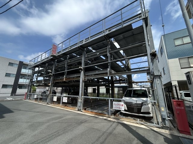 駐車場　※高さ制限有り