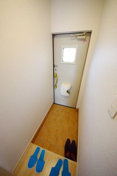玄関　★お問い合わせはタウンハウジングまで★